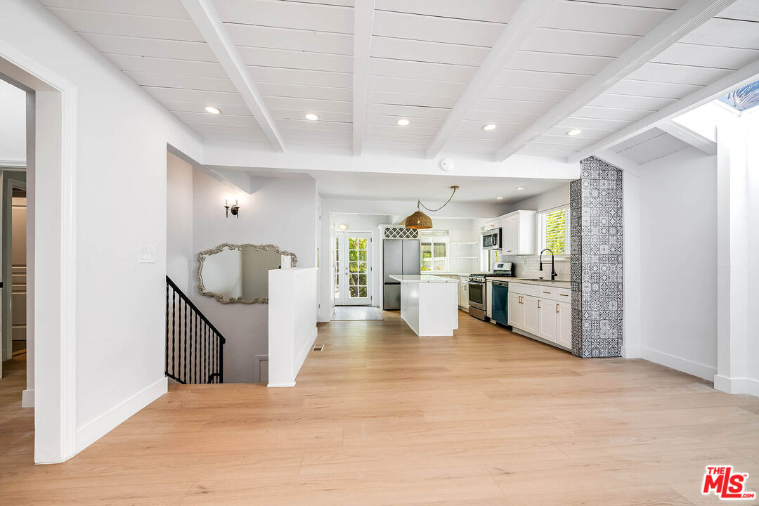 967 Wellesley Ave