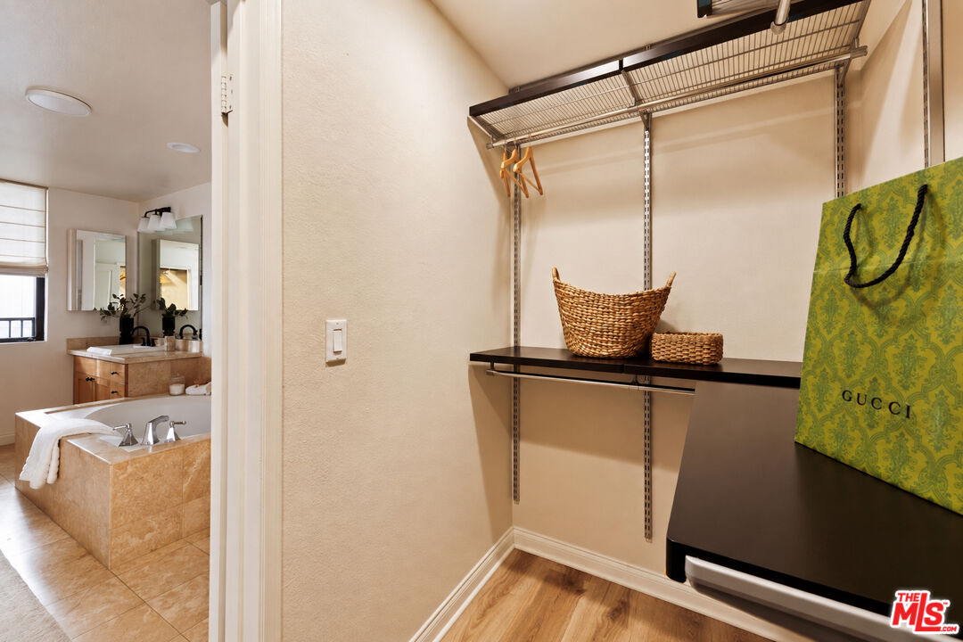 5625 Crescent Park Unit: 132