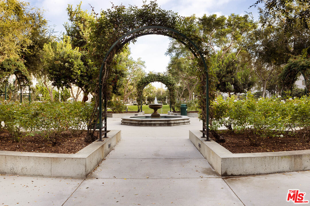 5625 Crescent Park Unit: 132
