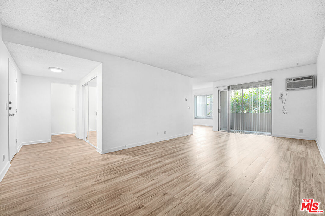 919 N N Alfred St Unit: 204