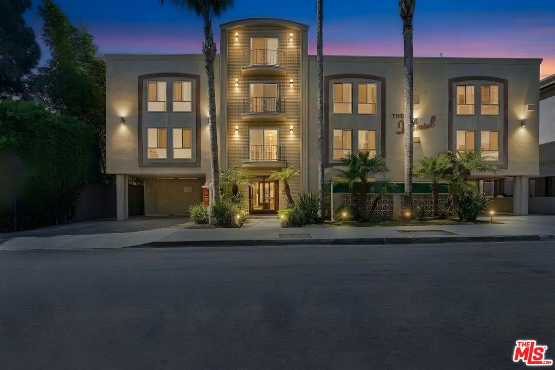 919 N N Alfred St Unit: 204