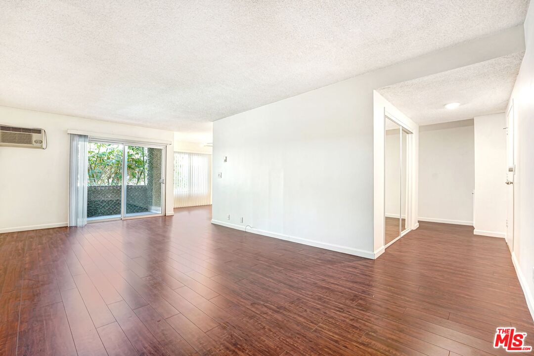 919 N N Alfred St Unit: 203