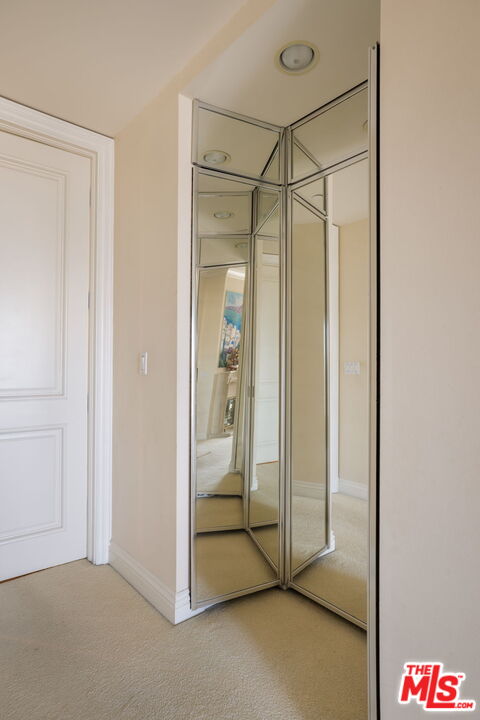 132 S Maple Dr Unit: PH3