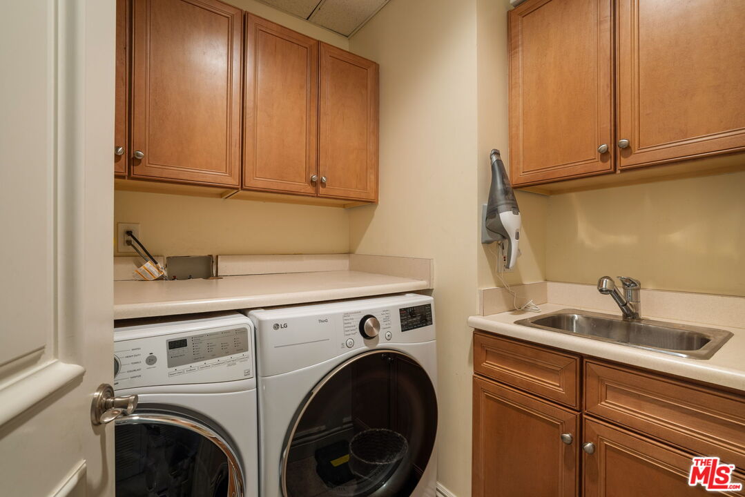 132 S Maple Dr Unit: PH3