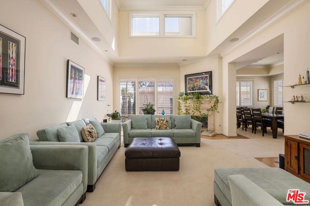 132 S Maple Dr Unit: PH3