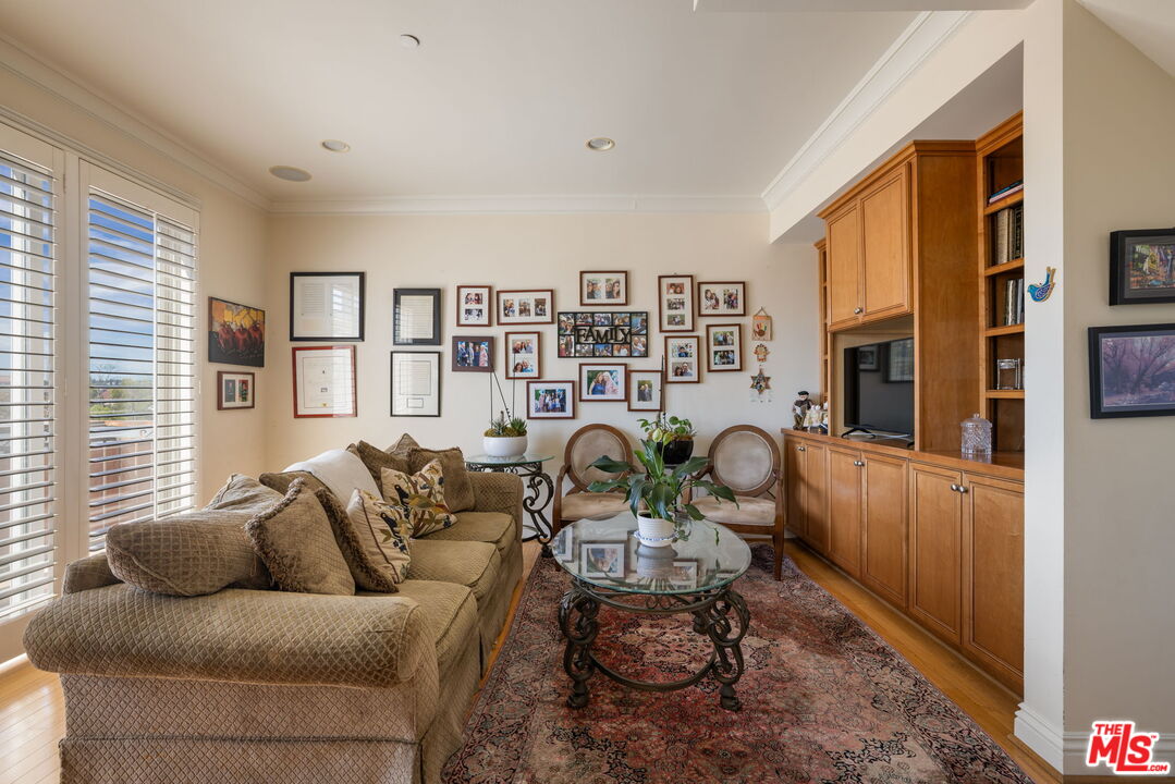132 S Maple Dr Unit: PH3