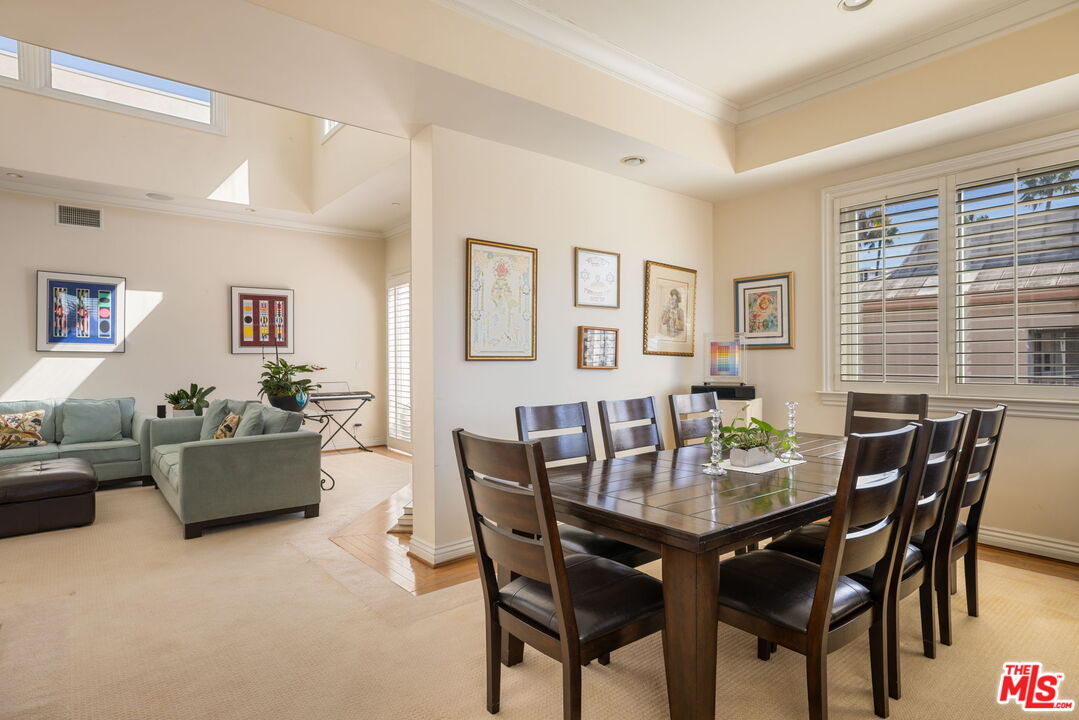 132 S Maple Dr Unit: PH3