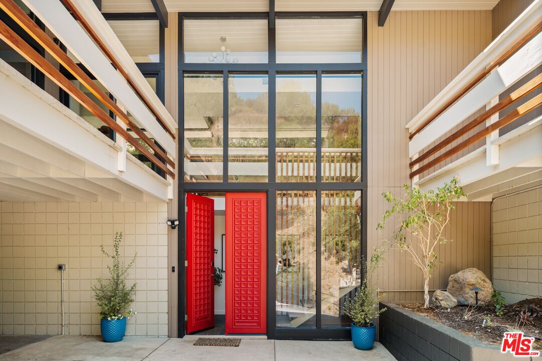 3905 Pacheco Dr
