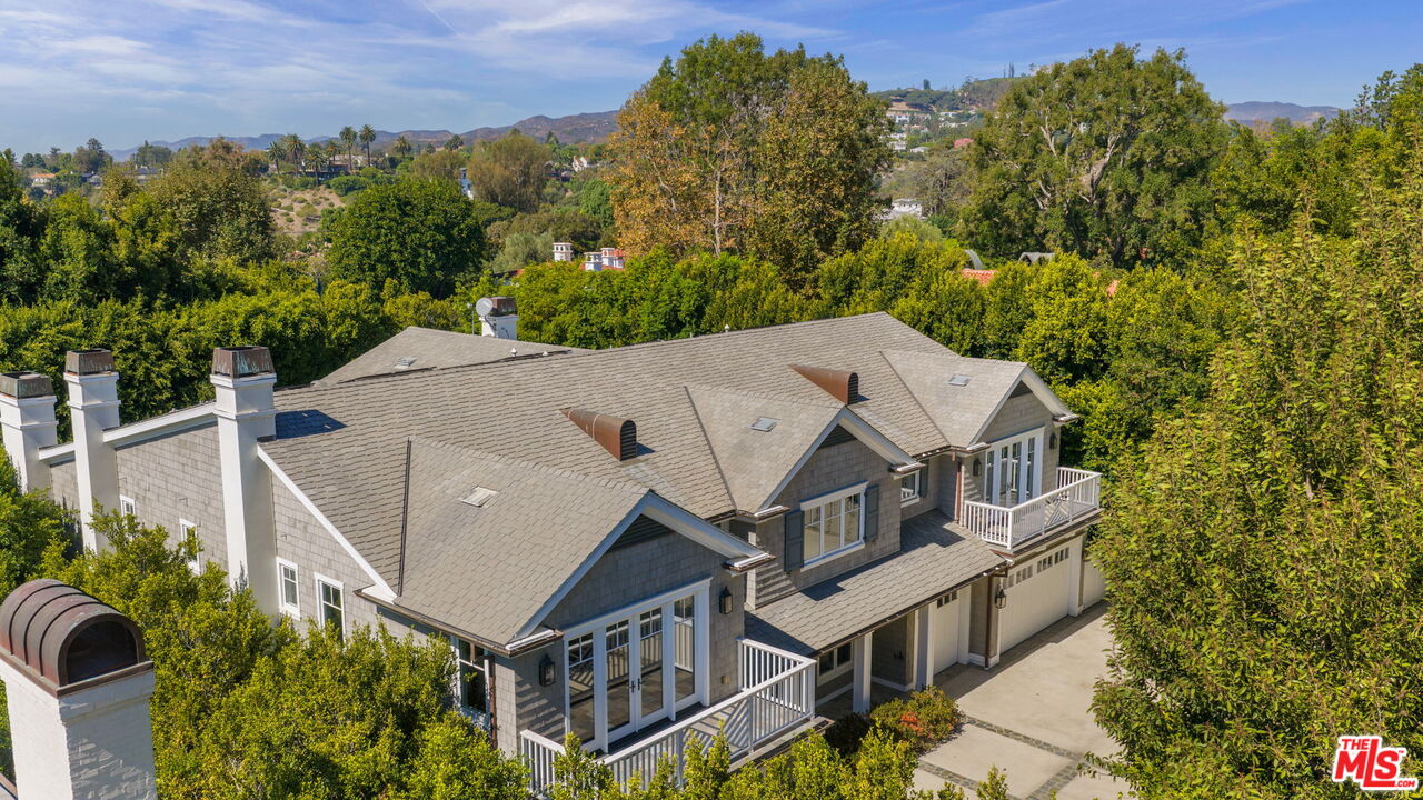 117 S Burlingame Ave
