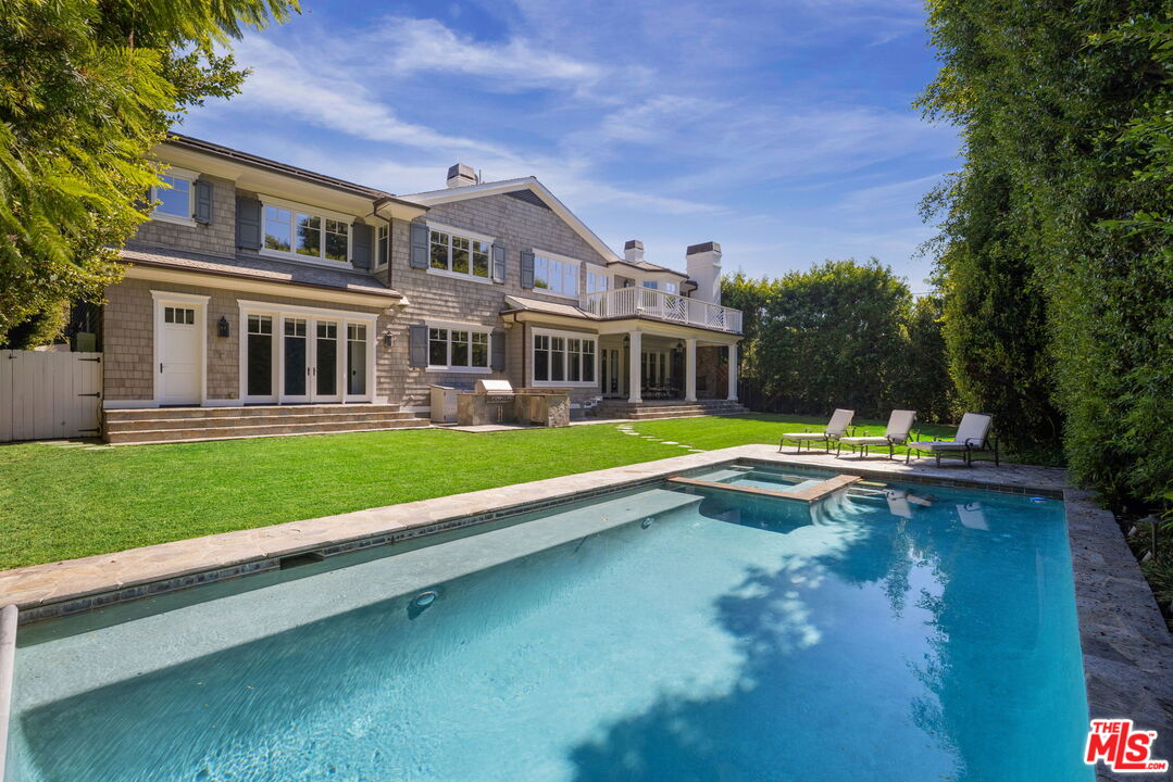 117 S Burlingame Ave