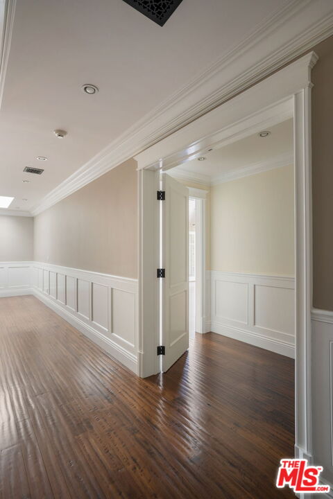 117 S Burlingame Ave