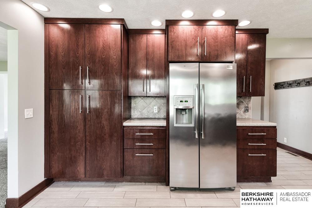3734 Lynnwood Drive
