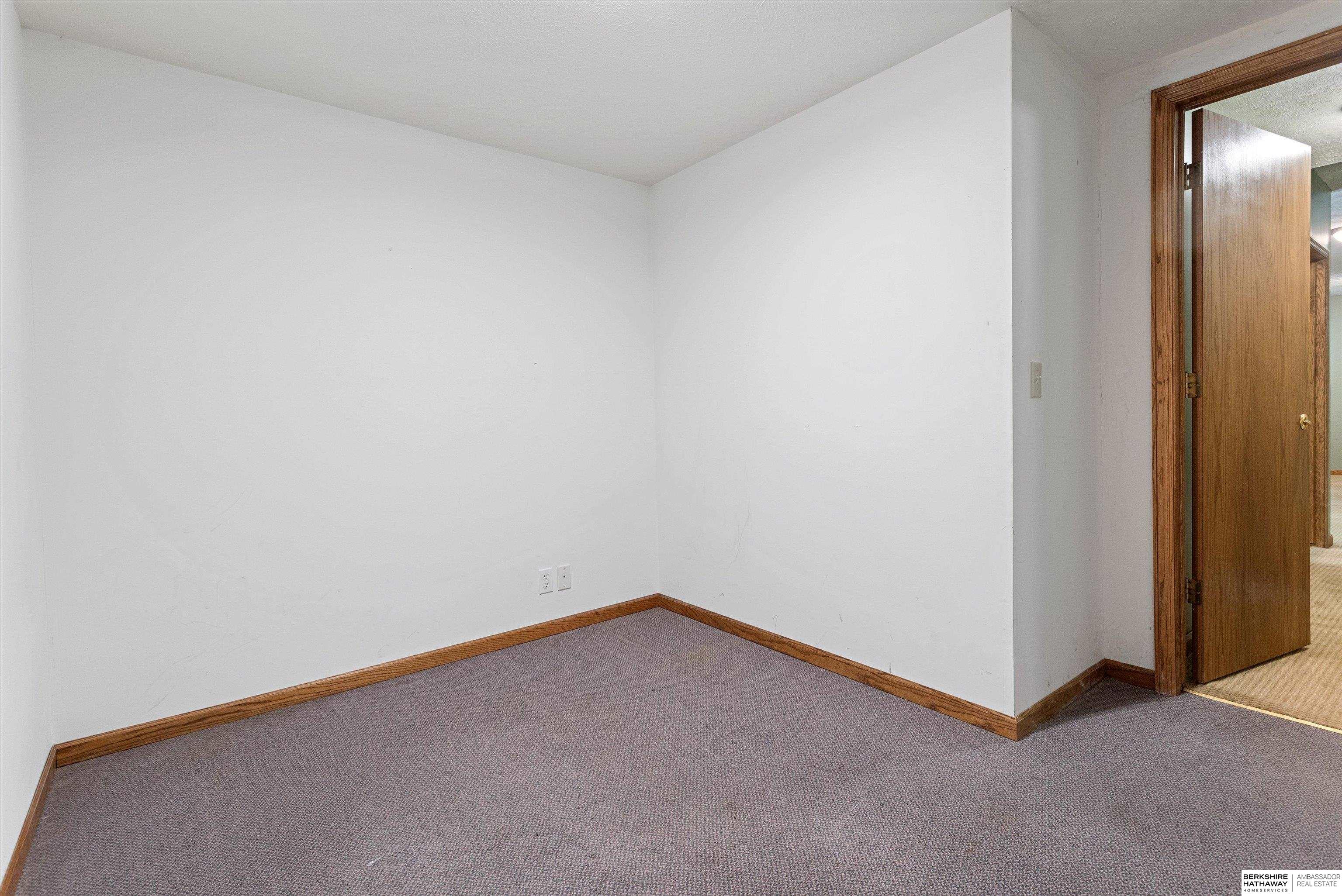 16115 Z Street
