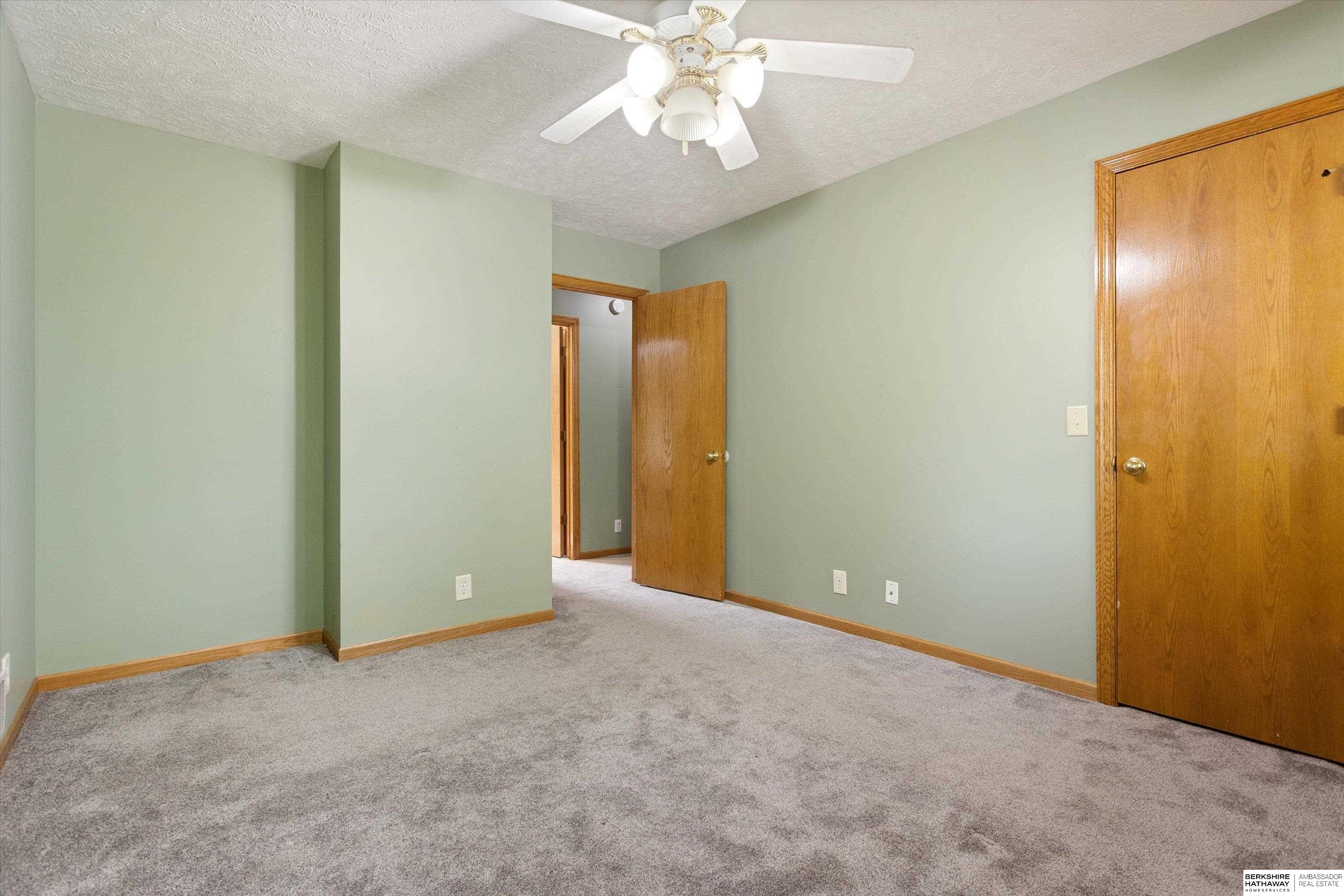 16115 Z Street