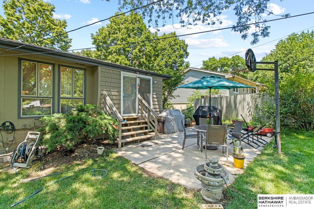 1421 S 167th Street