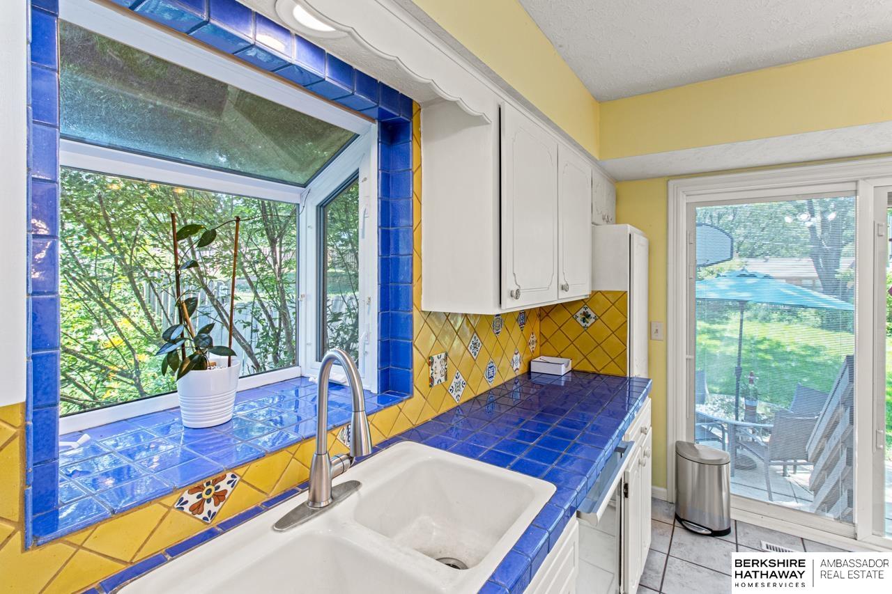 1421 S 167th Street