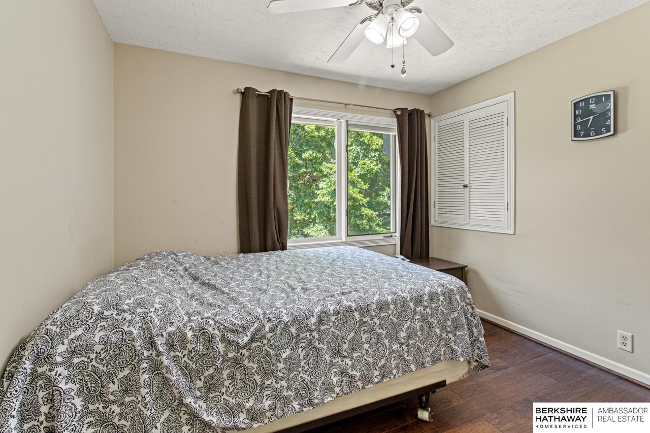 1421 S 167th Street