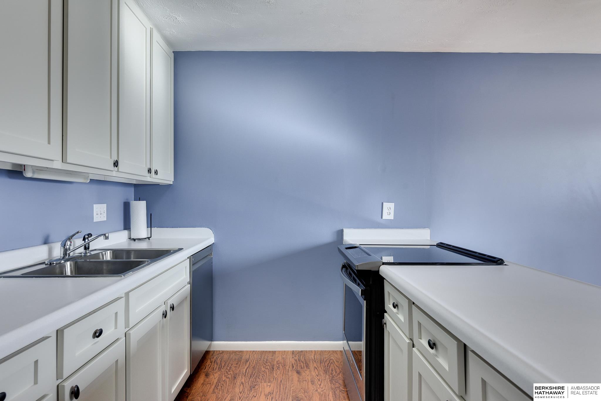 12737 Woodcrest Plaza Unit: 3-319