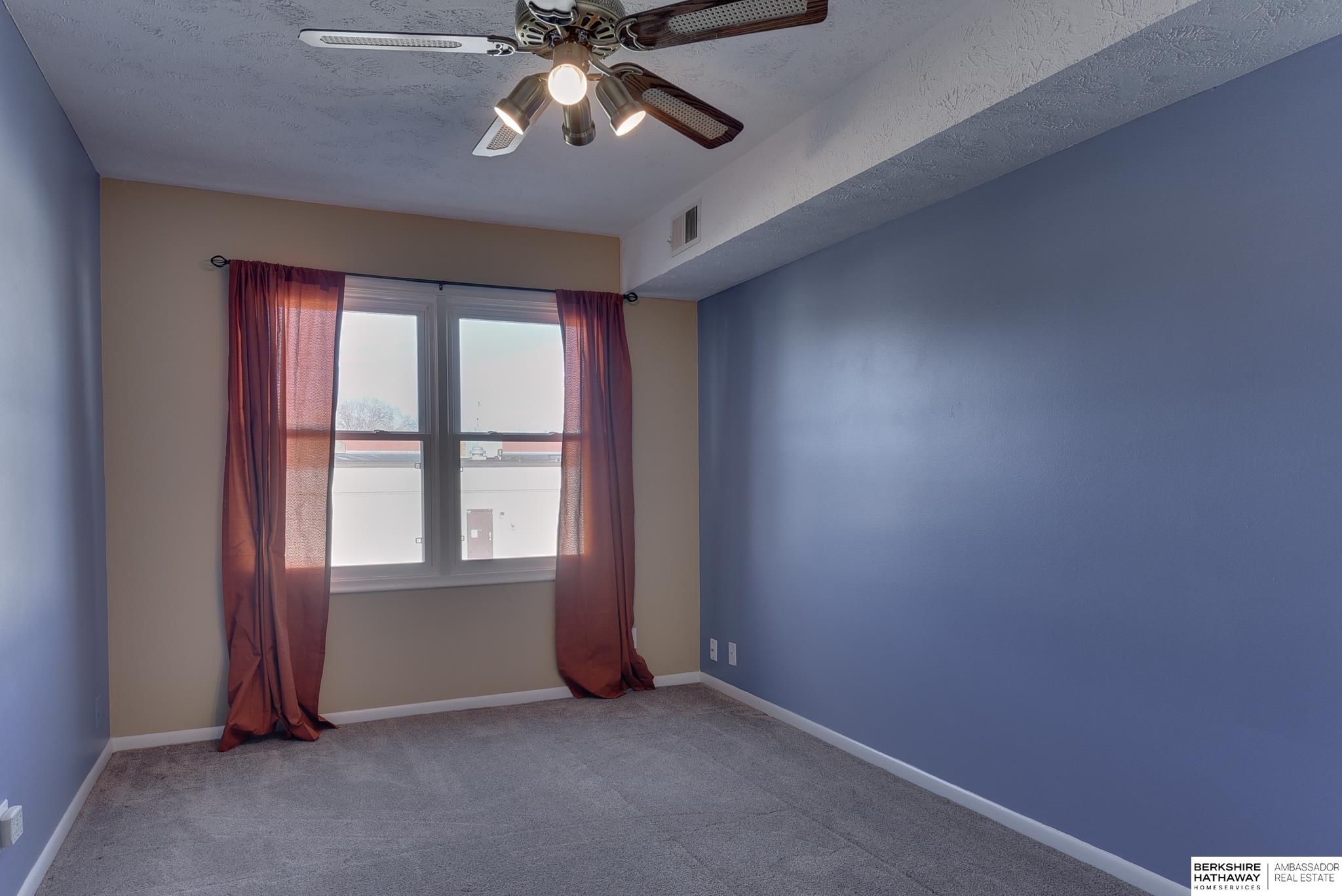 12737 Woodcrest Plaza Unit: 3-319