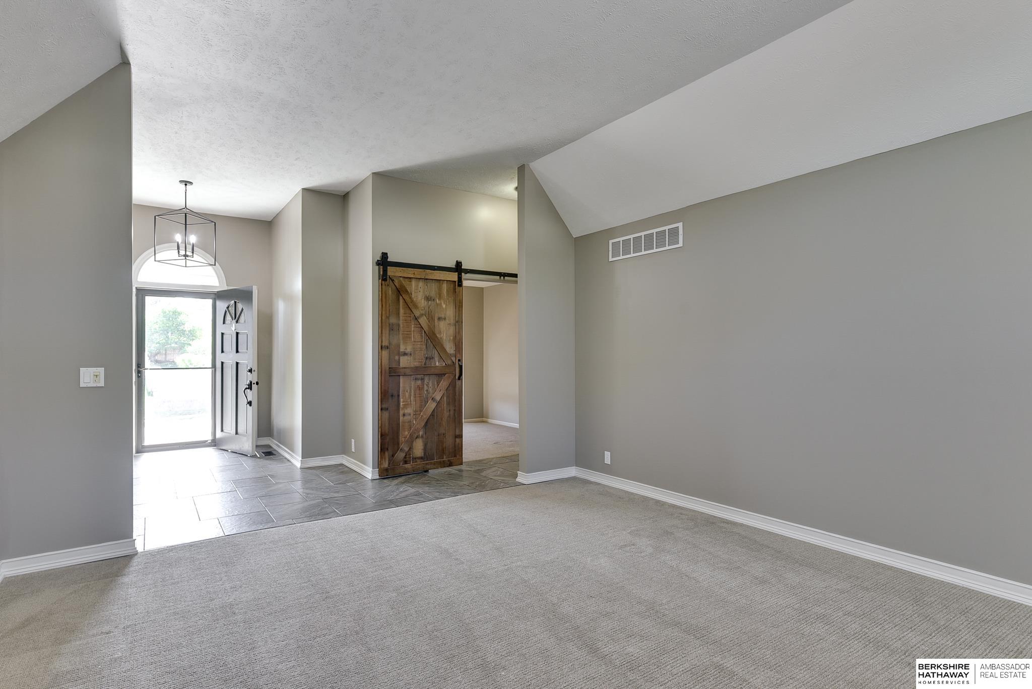 1802 Barrington Parkway
