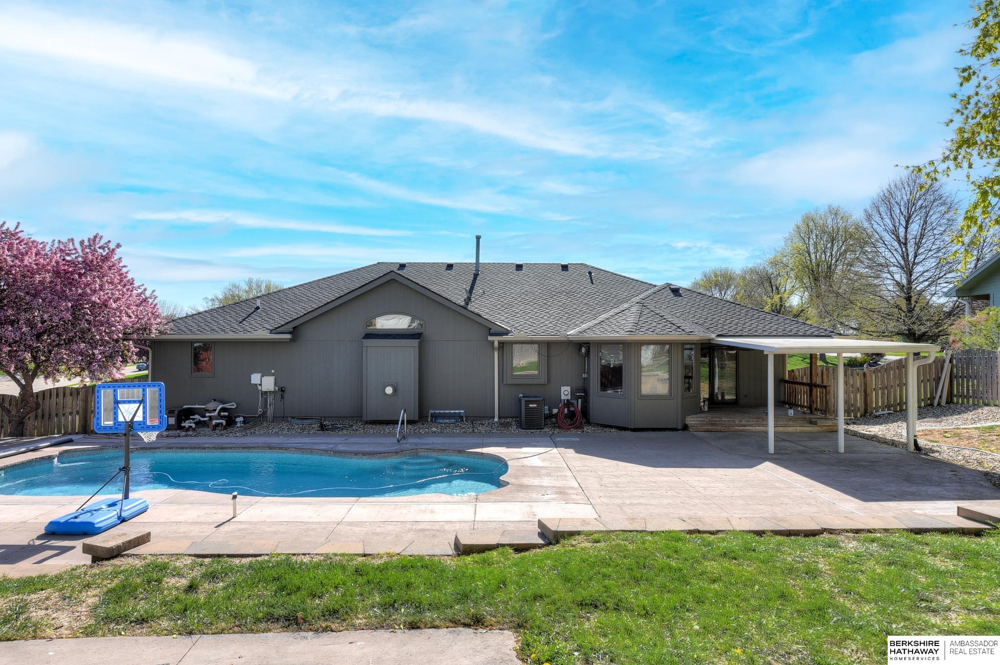 1802 Barrington Parkway