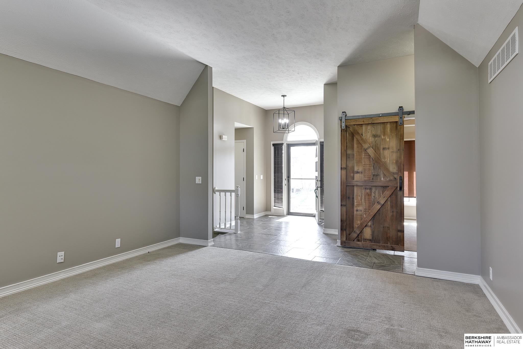 1802 Barrington Parkway