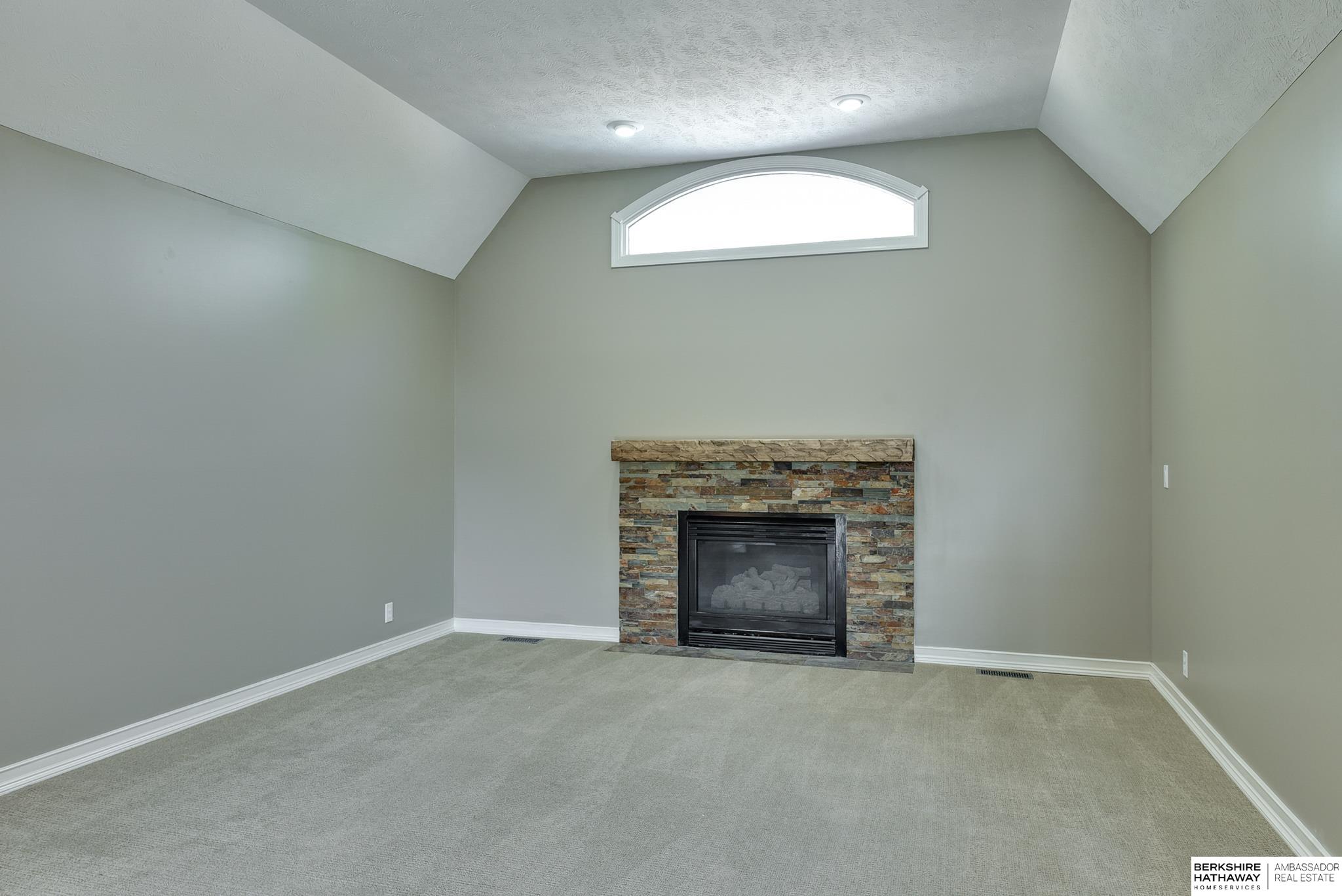1802 Barrington Parkway