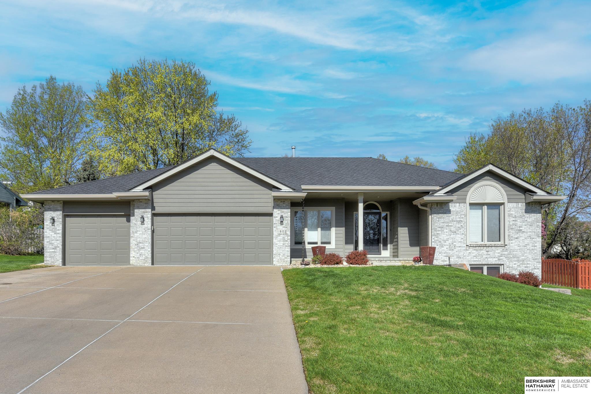 1802 Barrington Parkway