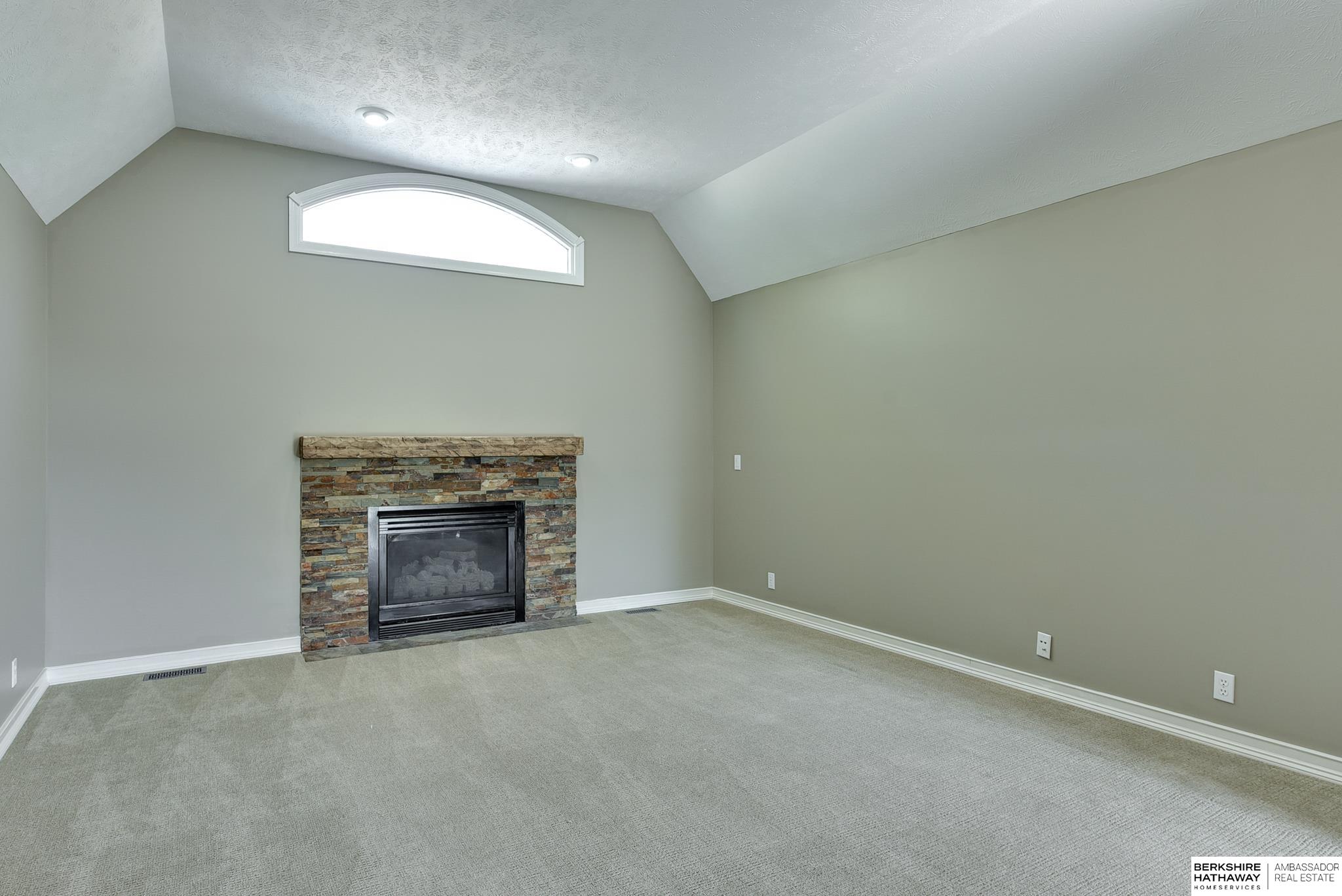 1802 Barrington Parkway