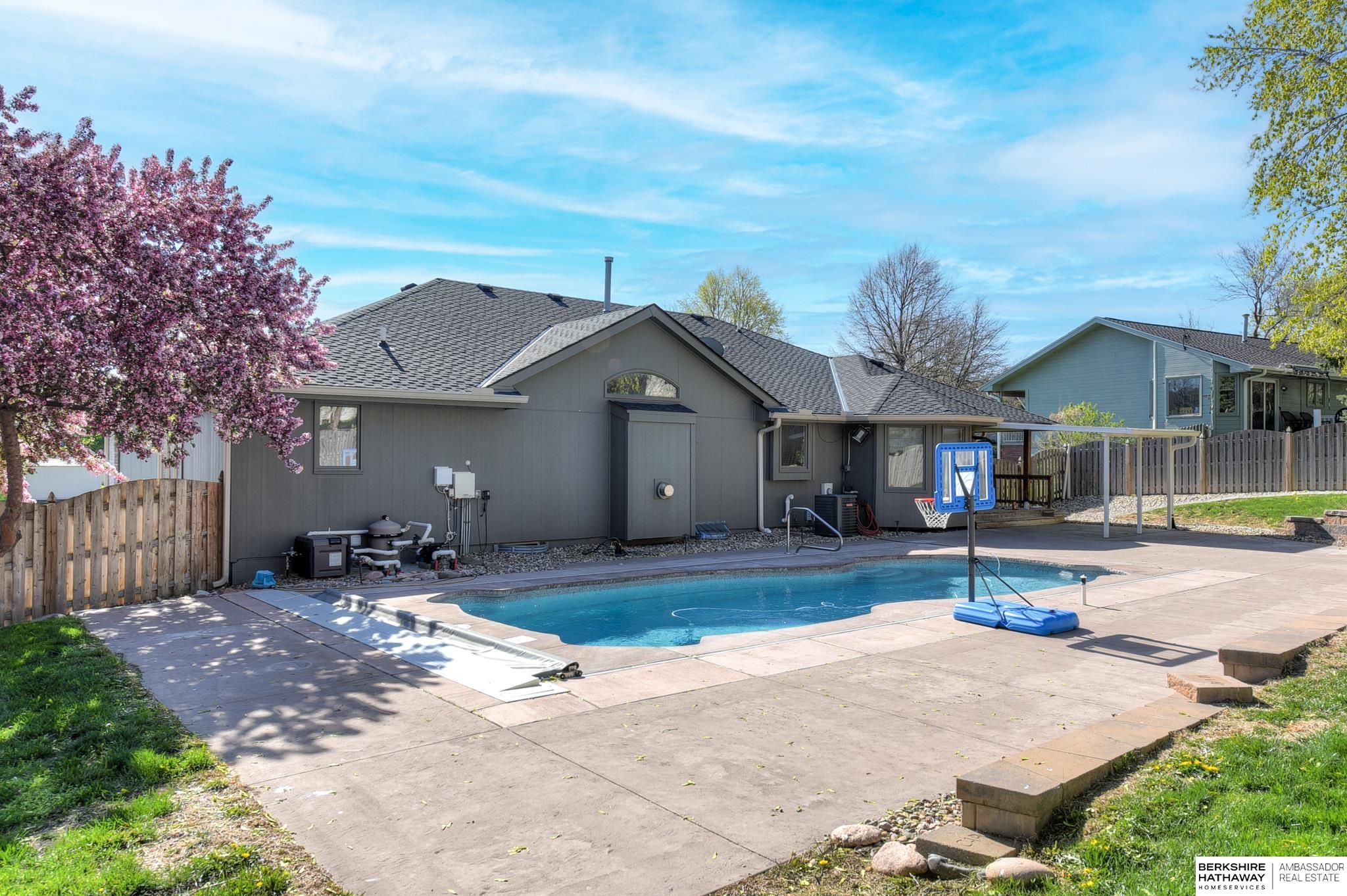 1802 Barrington Parkway
