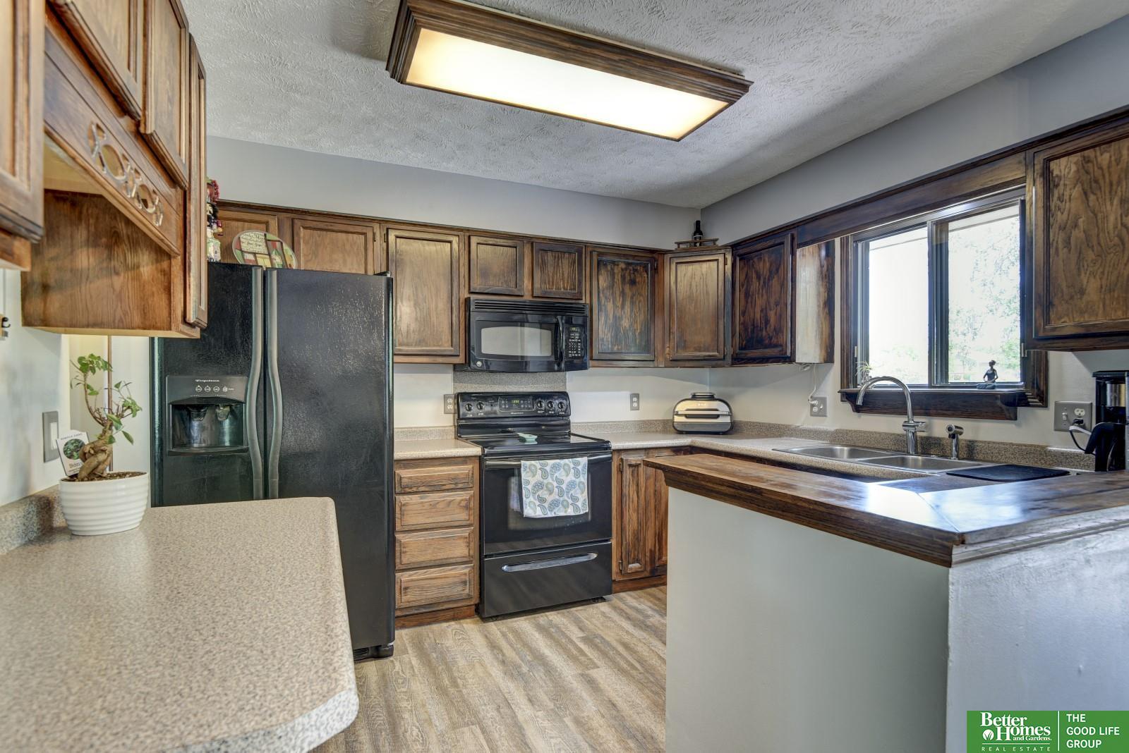 7719 Greenleaf Drive