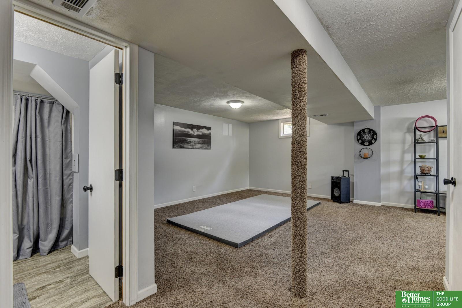 7719 Greenleaf Drive