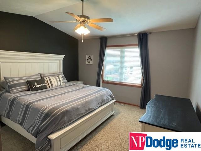 5010 Lakeside Drive