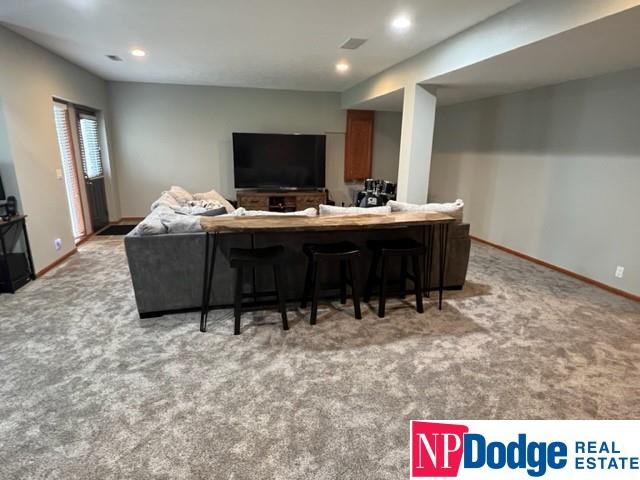 5010 Lakeside Drive