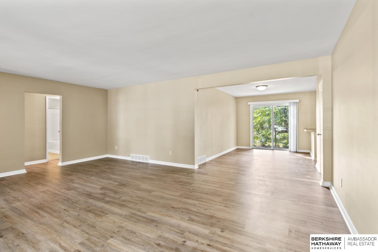 735 E 4th Street