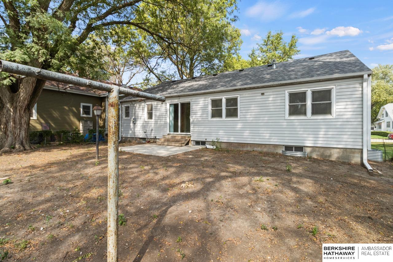 735 E 4th Street