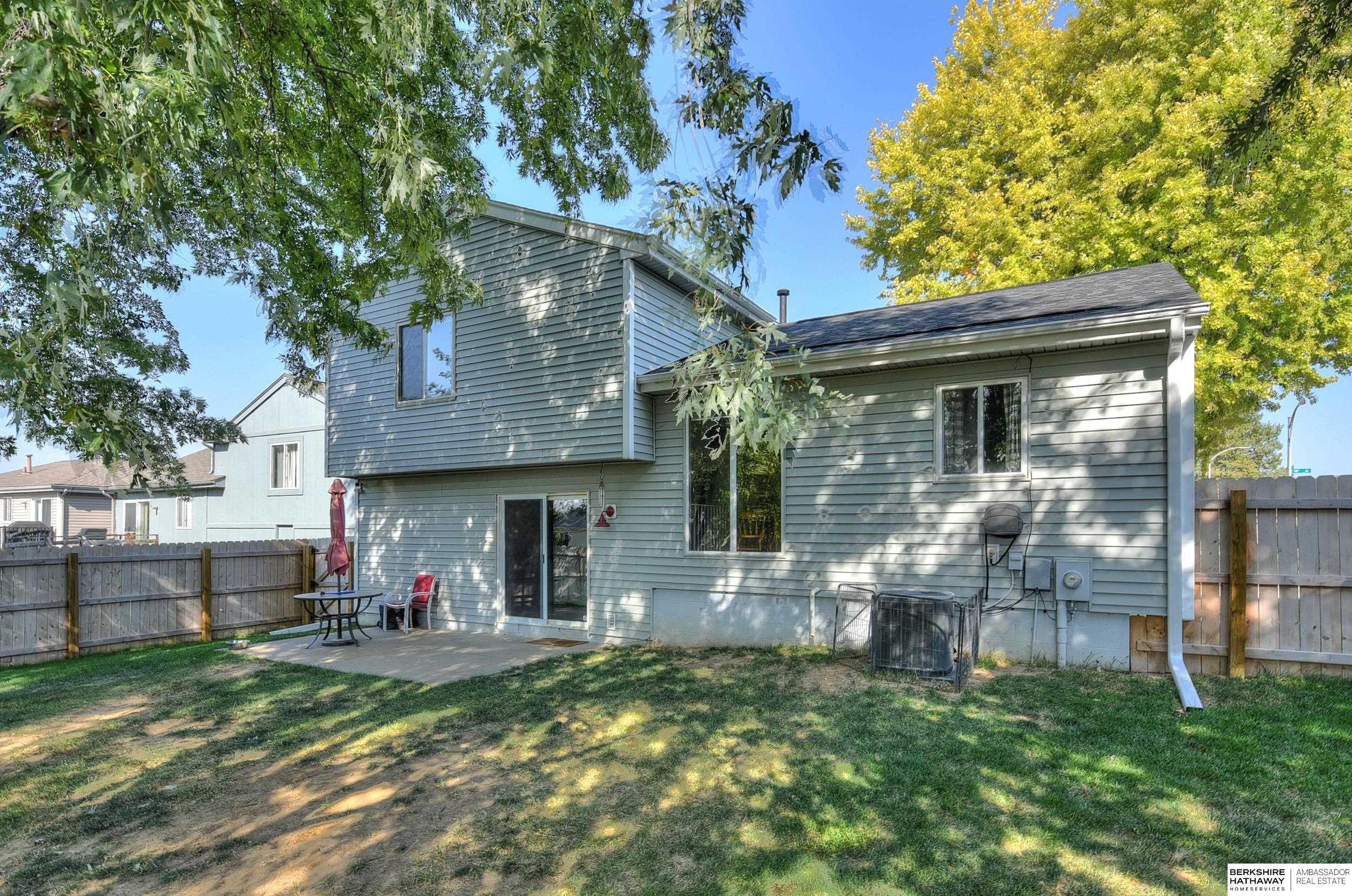 6608 N 110 Avenue