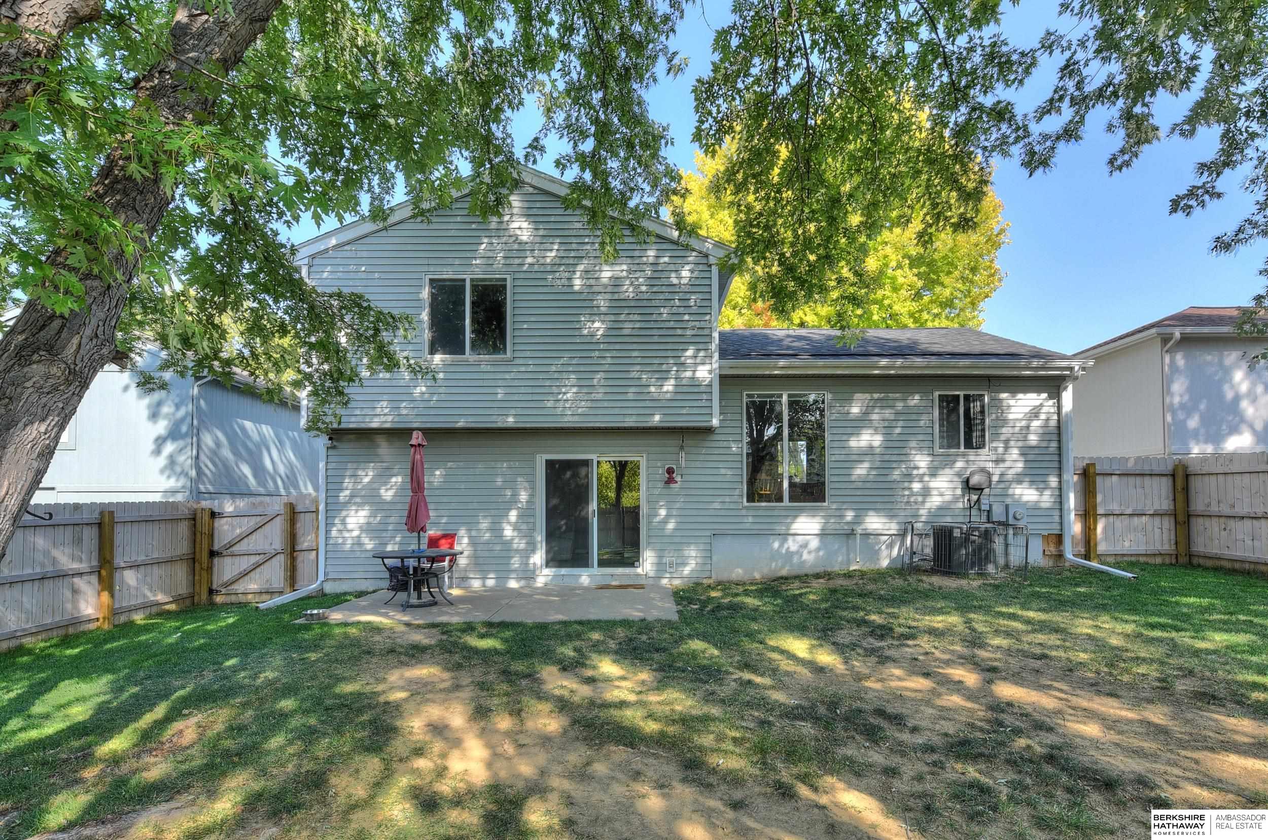6608 N 110 Avenue