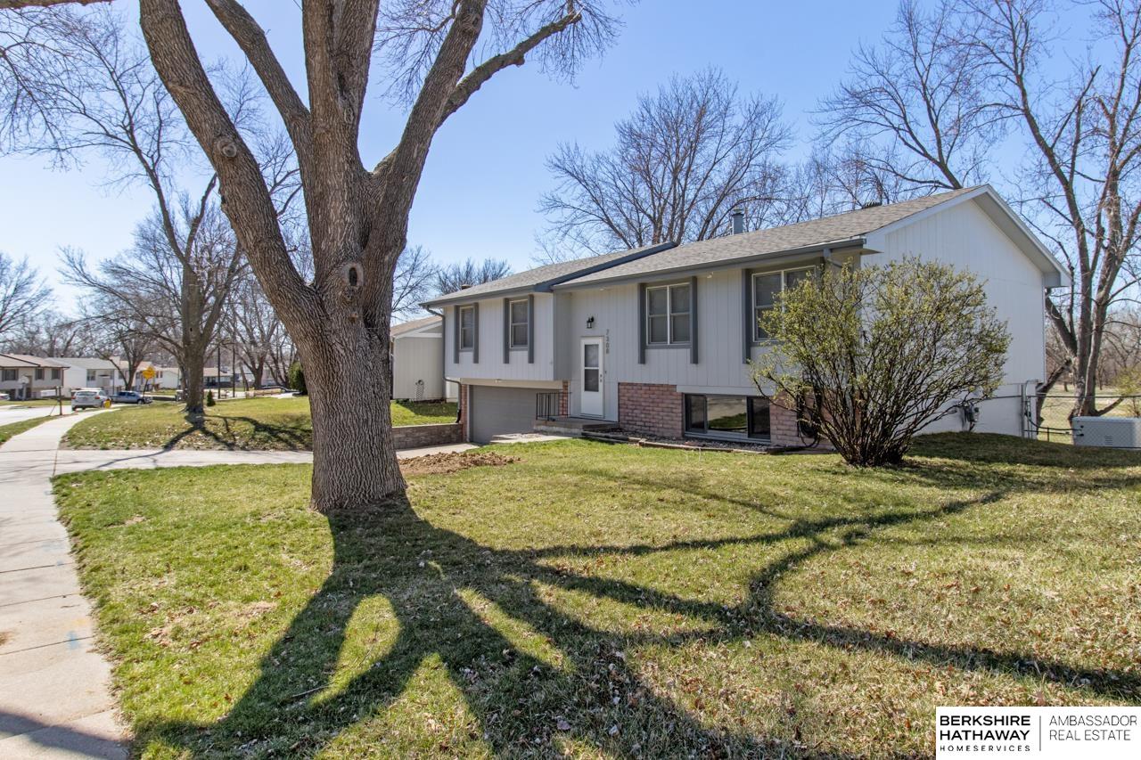 7308 S 53rd Street