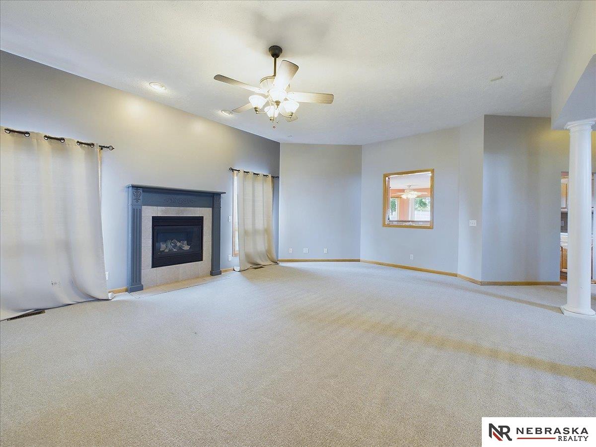7308 N 155 Terrace