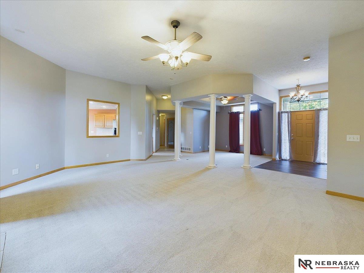 7308 N 155 Terrace