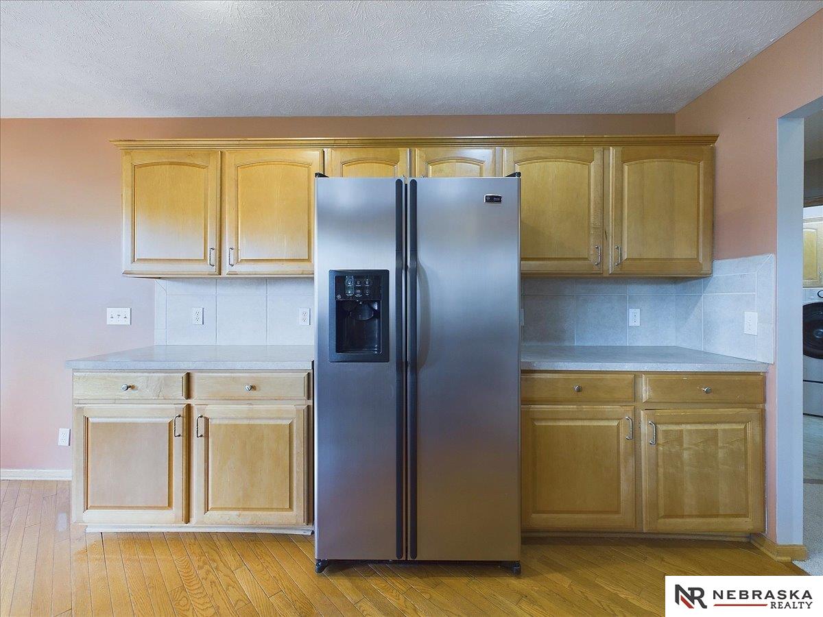 7308 N 155 Terrace