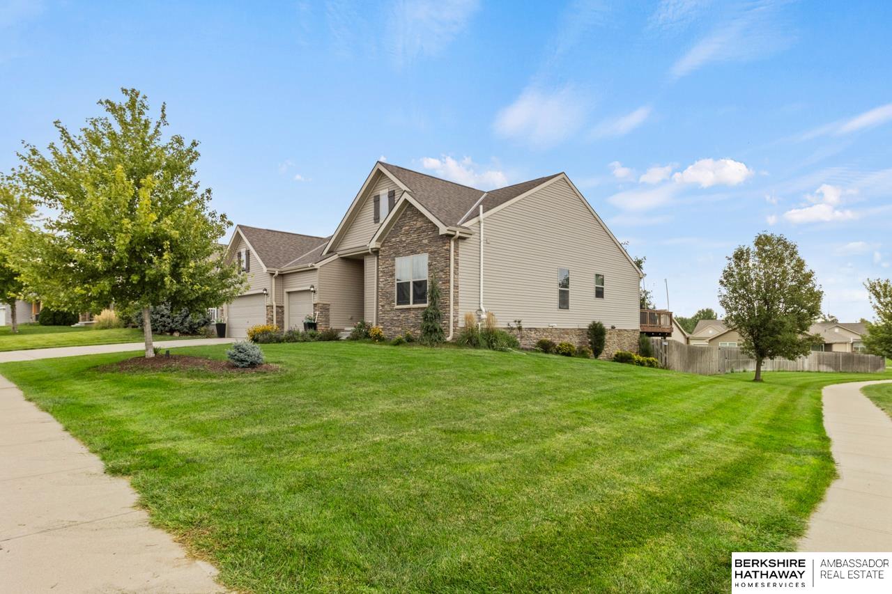 8151 N 159th Street