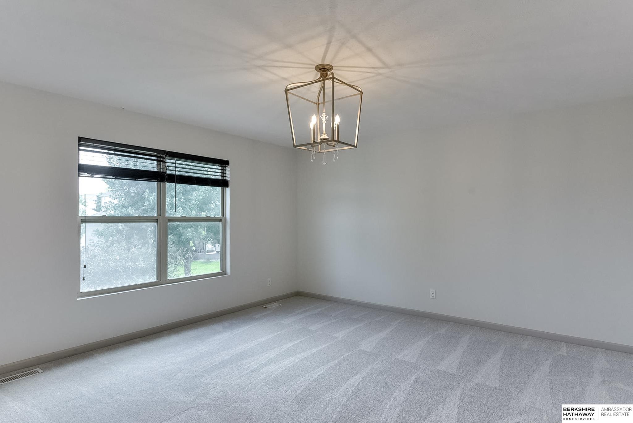 19505 Cottonwood Circle