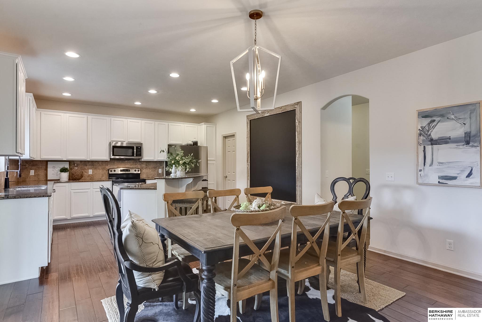19505 Cottonwood Circle