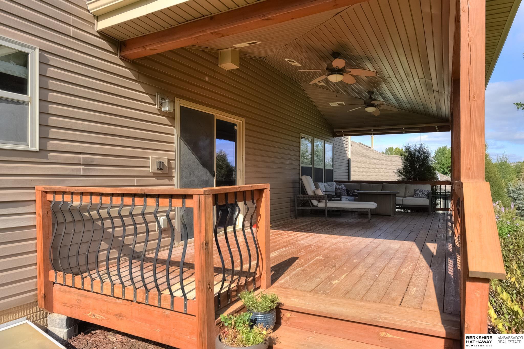 19505 Cottonwood Circle