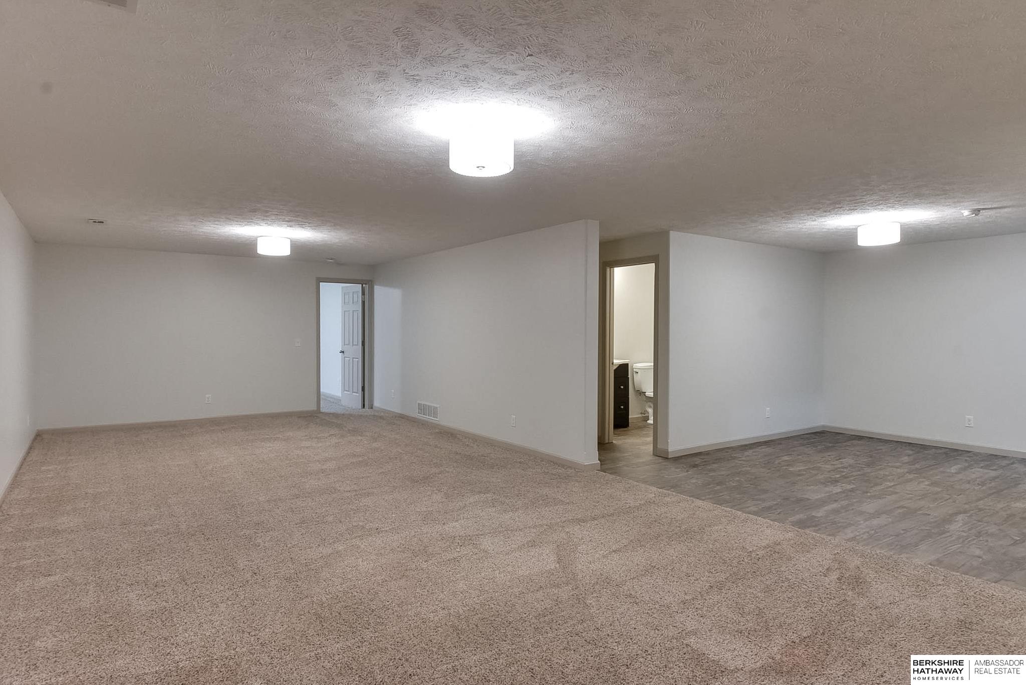 19505 Cottonwood Circle
