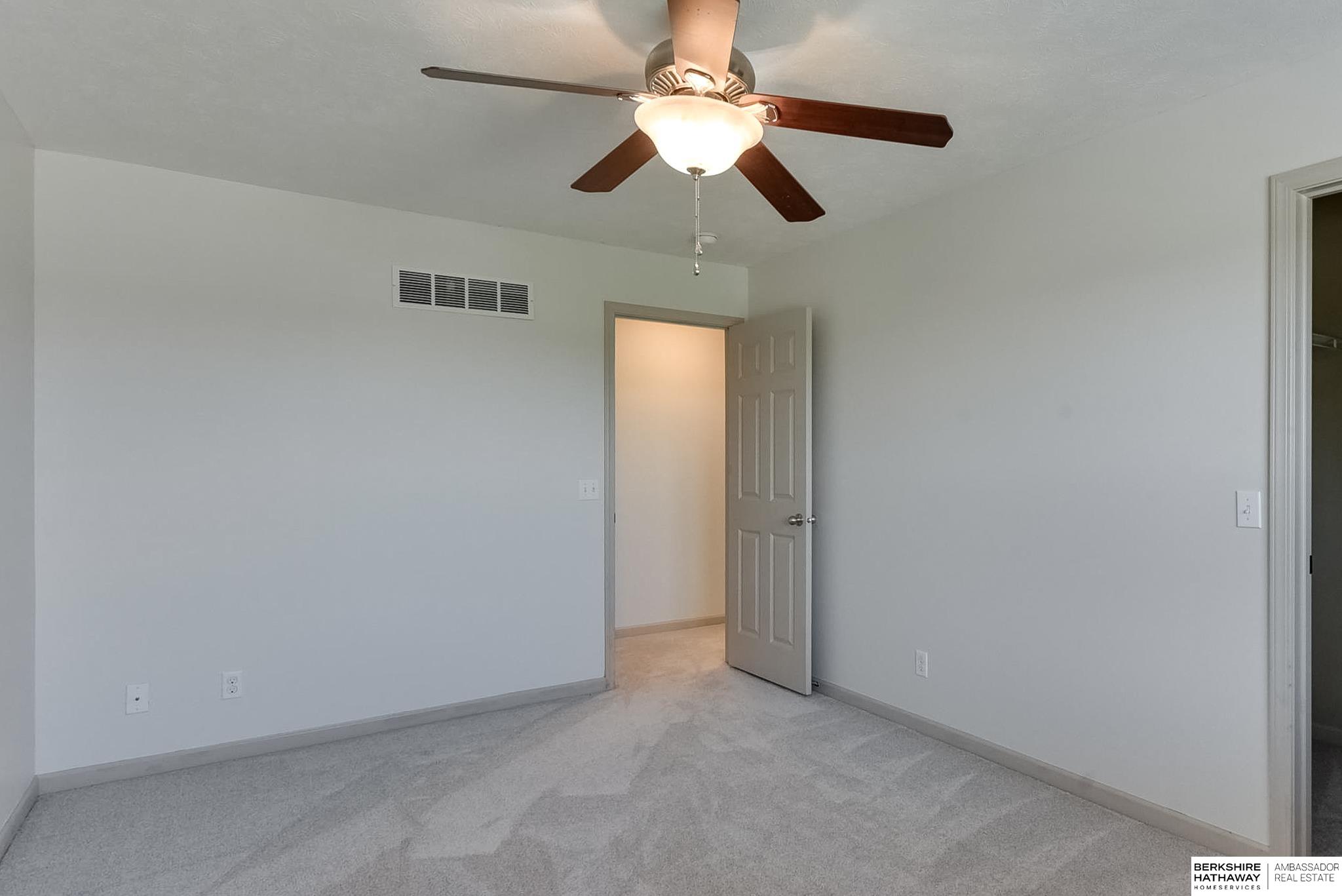 19505 Cottonwood Circle