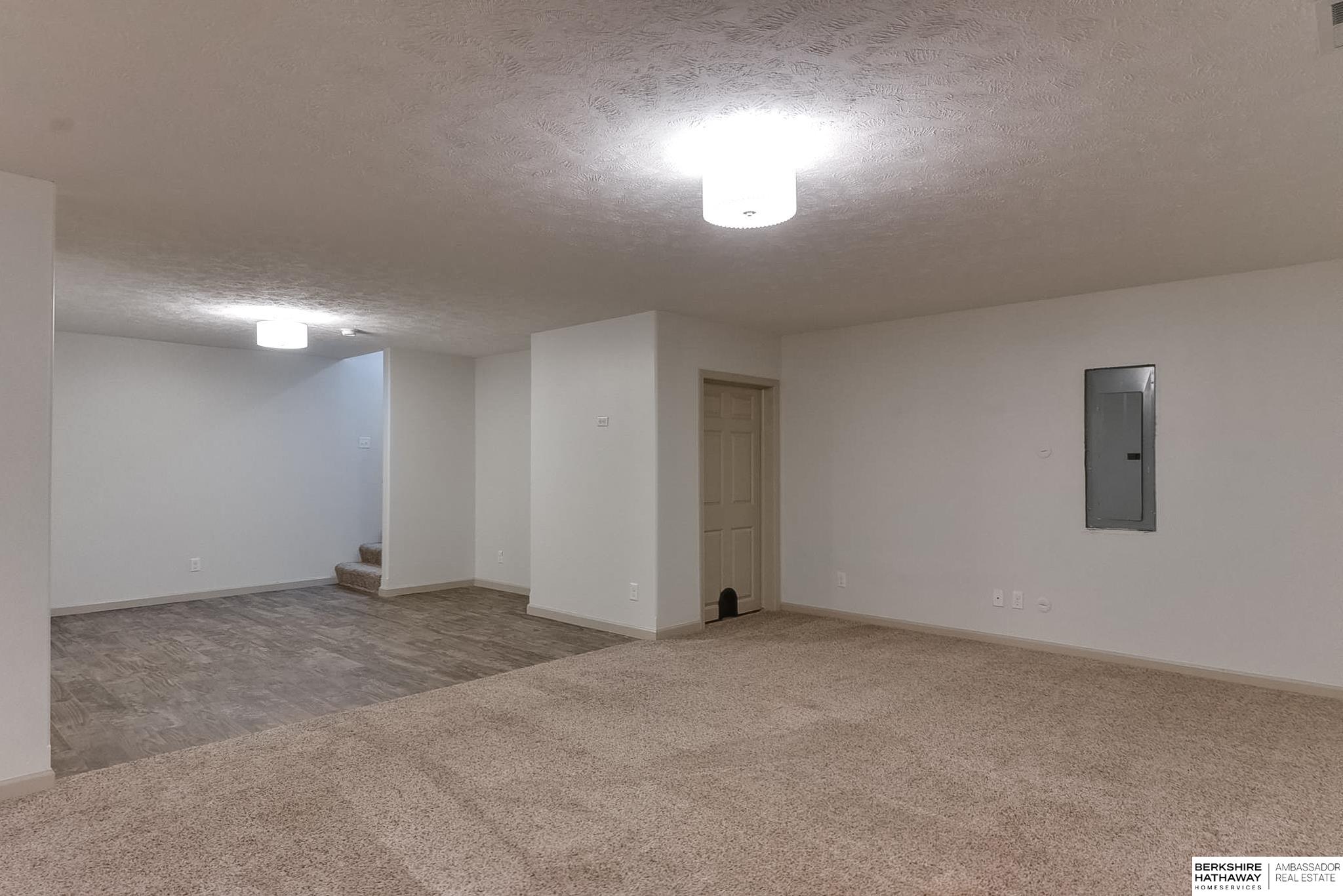 19505 Cottonwood Circle