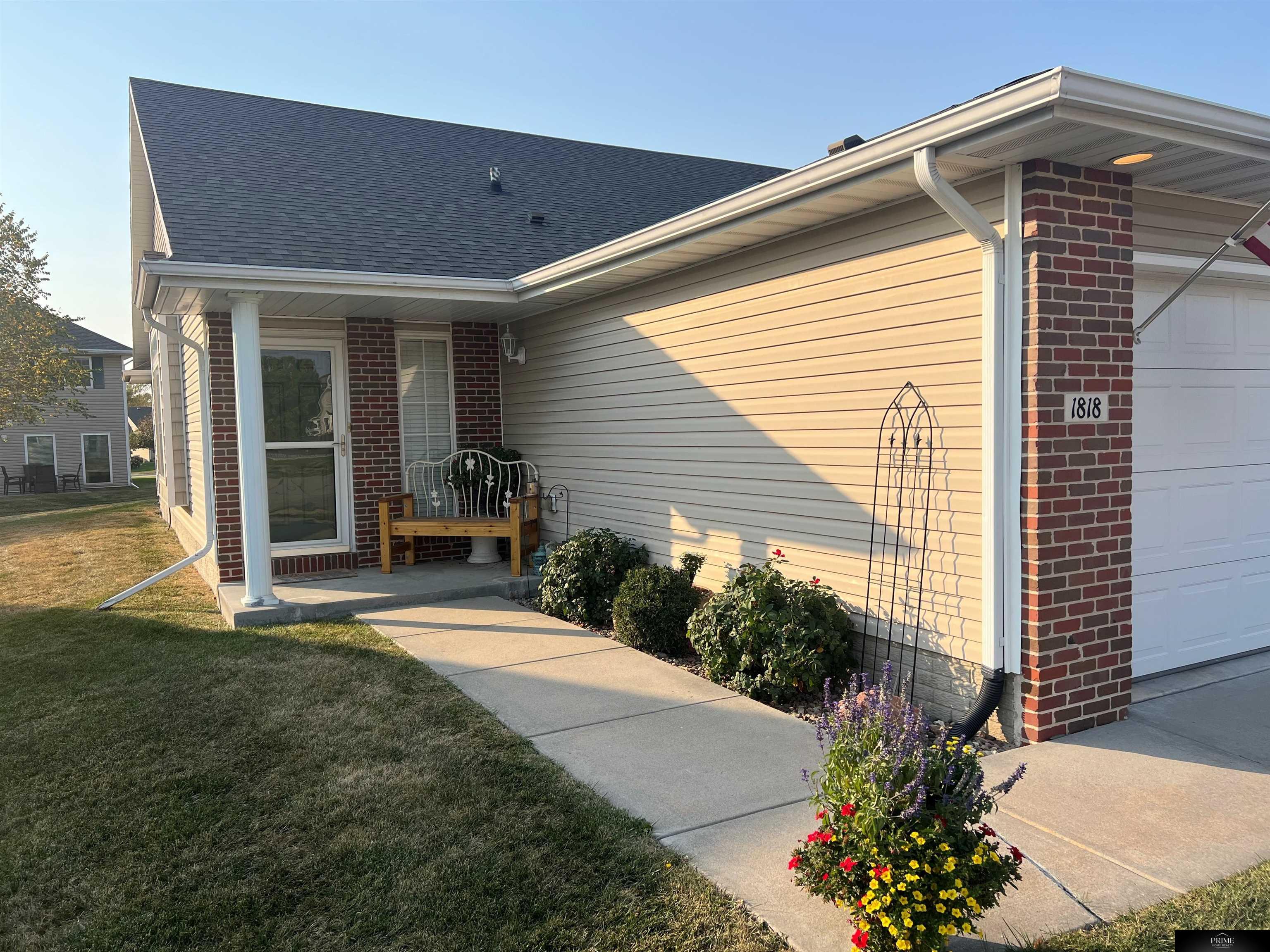 1818 N 175th Court